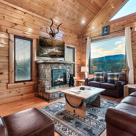 Epic Mountain Views, Hot Tub, Game Room, Sleeps 10 Sevierville Exteriér fotografie