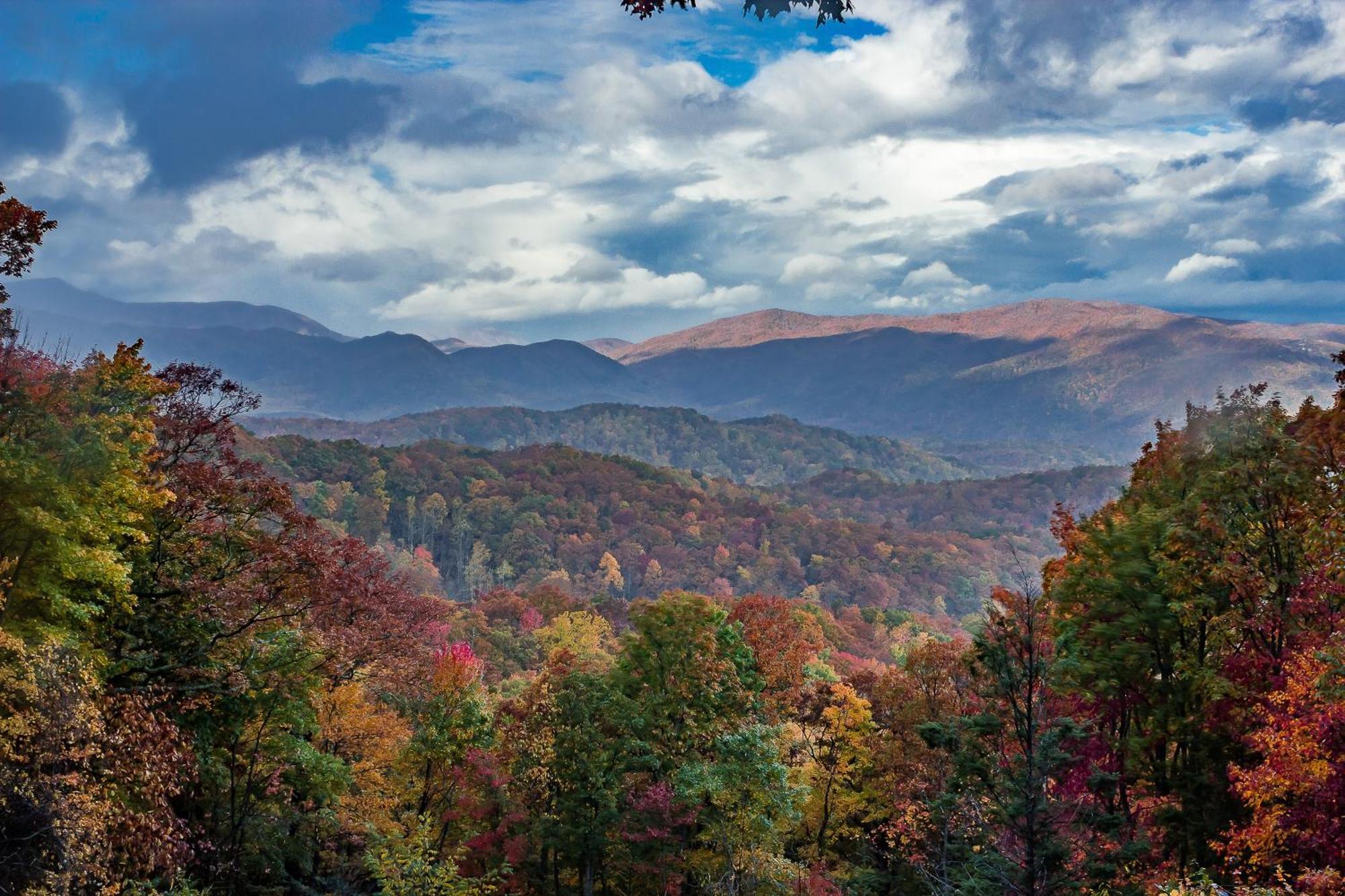 Epic Mountain Views, Hot Tub, Game Room, Sleeps 10 Sevierville Exteriér fotografie