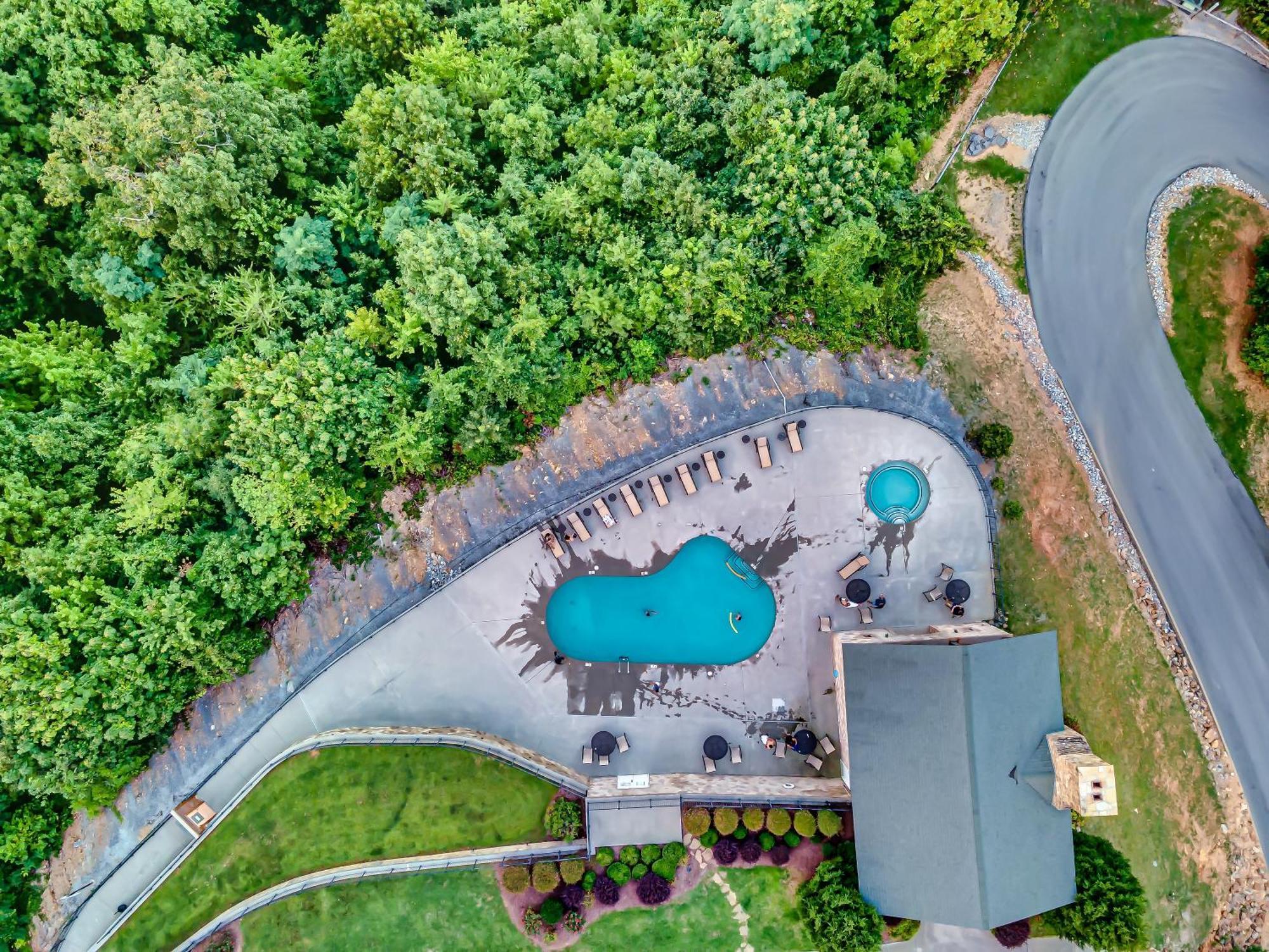 Epic Mountain Views, Hot Tub, Game Room, Sleeps 10 Sevierville Exteriér fotografie